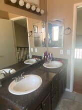 1317 Olvera way, Unit B in Las Vegas, NV - Building Photo - Building Photo