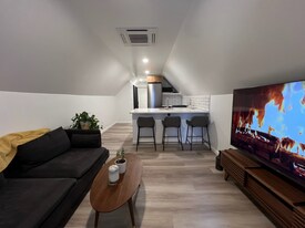 3422 W Schubert Ave, Unit 3 in Chicago, IL - Building Photo