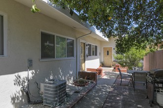 1038 Western Ave in Glendale, CA - Building Photo - Building Photo