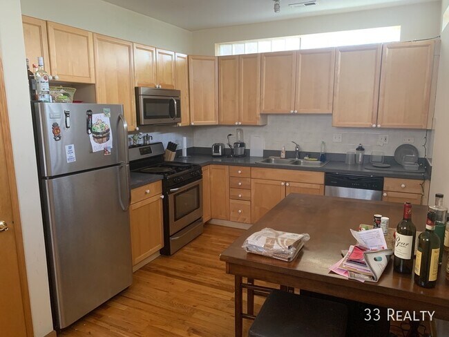 property at 1316 N Rockwell St