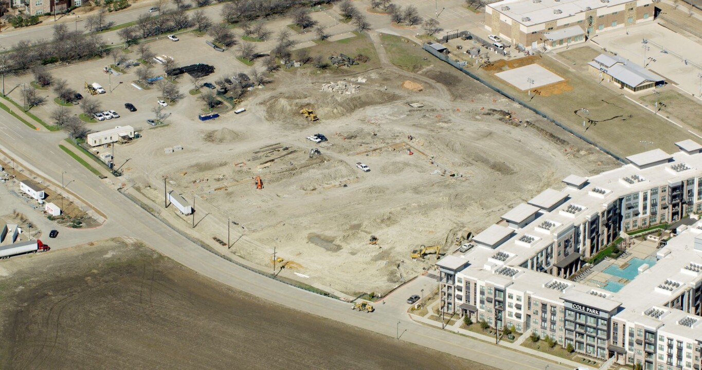 Hyde Park in McKinney, TX - Building Photo