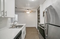 Palm Lake Apartment Homes photo'