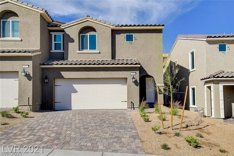 374 Quail Finch Dr in Henderson, NV - Building Photo