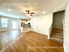 10346 Lynwood Branch in San Antonio, TX - Building Photo - Building Photo