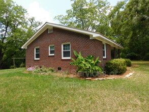 515 Almon Rd in Covington, GA - Building Photo - Building Photo