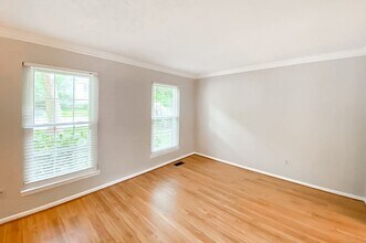15202 Holleyside Dr in Montclair, VA - Building Photo - Building Photo