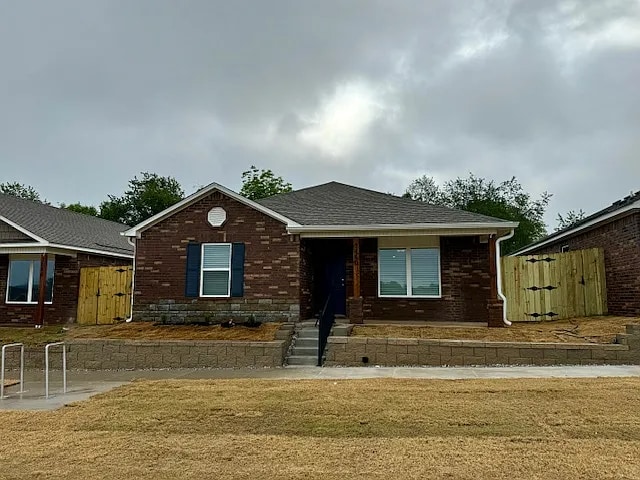 property at 2440 N Raven Ln