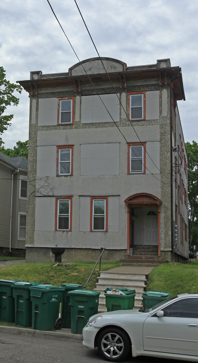 103 Chestnut St in Binghamton, NY - Building Photo - Building Photo