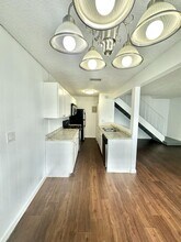 108 E Tiffany Dr in West Palm Beach, FL - Building Photo - Building Photo