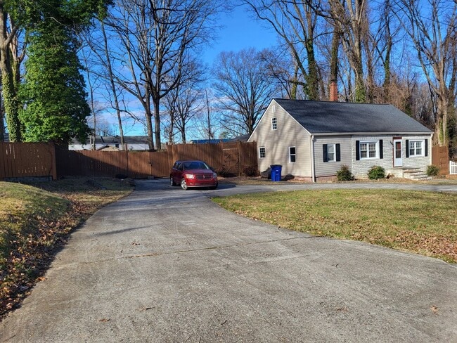 property at 3872 Leo St