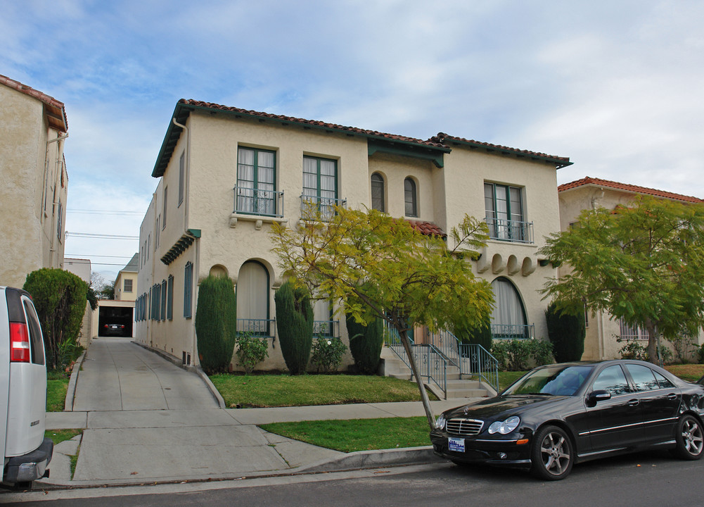 438 N Stanley Ave in Los Angeles, CA - Building Photo