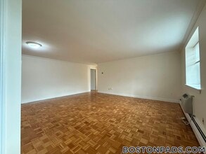 32 Worthen Rd, Unit B3 in Lexington, MA - Building Photo - Building Photo