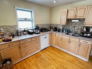 60 Raymond St, Unit 60 in Boston, MA - Building Photo - Building Photo