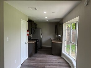4003 Brownstone Ln in Houston, TX - Building Photo - Building Photo