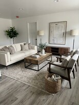 595 Wagner Dr in Battle Creek, MI - Building Photo