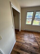 35 Highland Ave, Unit 3 in Monticello, NY - Foto de edificio - Building Photo