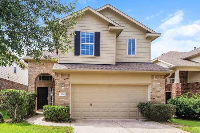 property at 18726 Walden Glen Cir