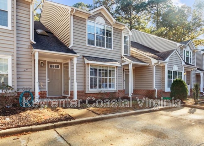 19 Madrone Pl in Hampton, VA - Building Photo - Building Photo