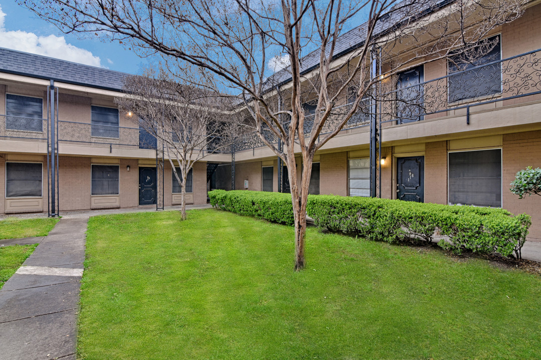 Marisposa Park Apartments in Fort Worth, TX - Foto de edificio