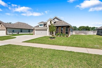 1918 Viva Rd in Bryan, TX - Building Photo - Building Photo