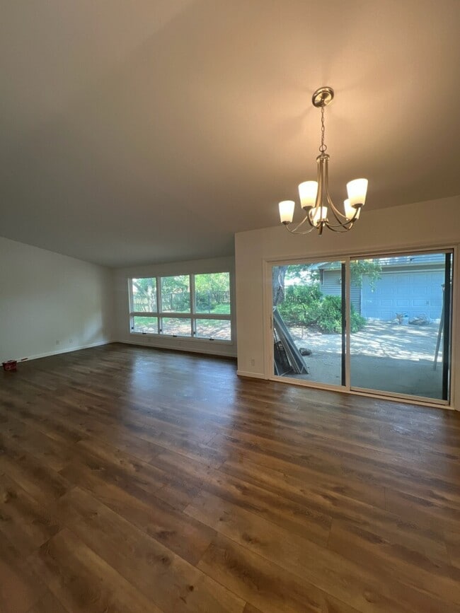 property at 305 Naples Dr