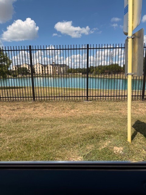 6123 Plantation Forest Dr in Katy, TX - Building Photo