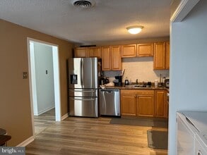 310 Ridge Ave in Gloucester Township, NJ - Building Photo - Building Photo