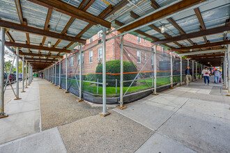 Croyden Apartments in Elmhurst, NY - Building Photo - Building Photo