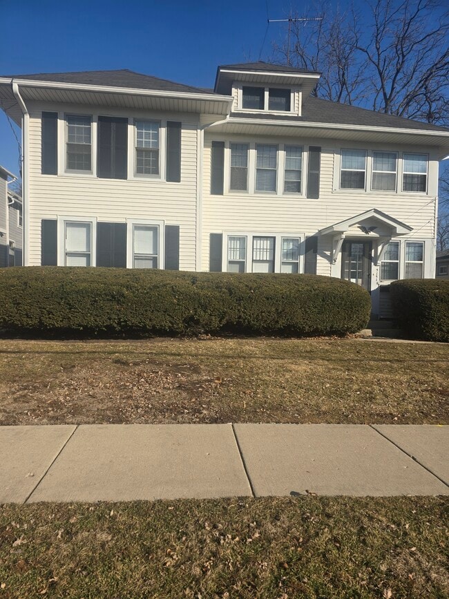 515 Houston St, Unit Upper in Batavia, IL - Building Photo - Building Photo