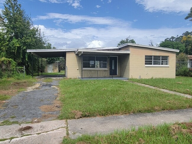 property at 4505 Lake Lawne Ave
