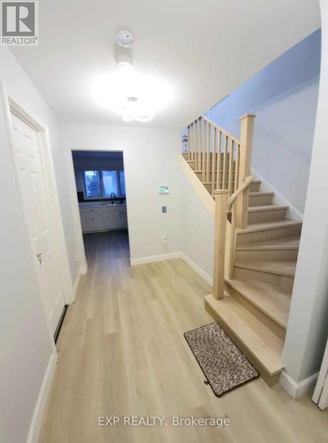 4699 Montrose Rd in Niagara Falls, ON - Building Photo - Building Photo