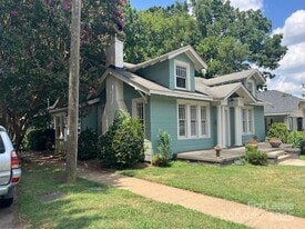 801 Hawthorne Ln in Charlotte, NC - Building Photo