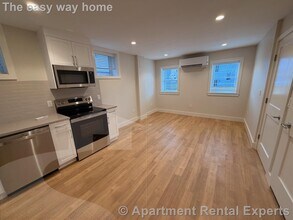 900 Massachusetts Ave in Cambridge, MA - Building Photo - Building Photo