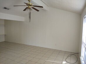 1314 Hazelton St in San Marcos, TX - Building Photo - Building Photo