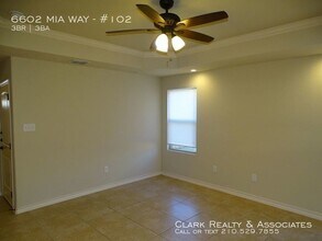 6602 Mia Way-Unit -#102 in San Antonio, TX - Building Photo - Building Photo