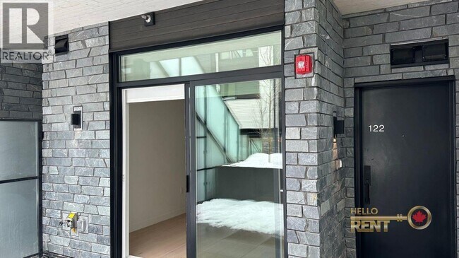 650 E 2nd St in North Vancouver, BC - Building Photo - Building Photo