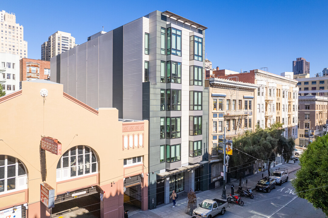 832 Sutter St in San Francisco, CA - Building Photo