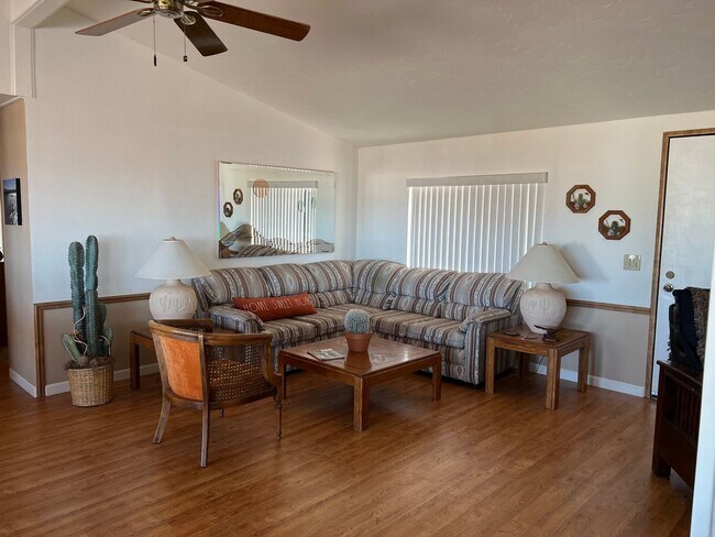 771 Pegasus Ranch Rd in Bullhead City, AZ - Building Photo - Building Photo