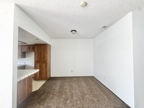 6219 Oak Valley Ln in Citrus Heights, CA - Building Photo - Building Photo