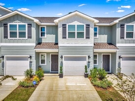 12276 Frazier Ln in Gulfport, MS - Building Photo