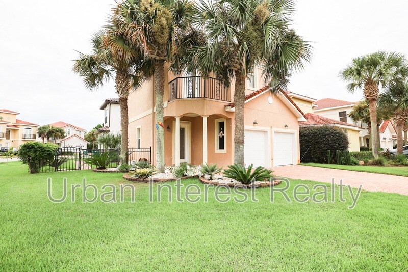 4744 Amhurst Cir in Destin, FL - Building Photo
