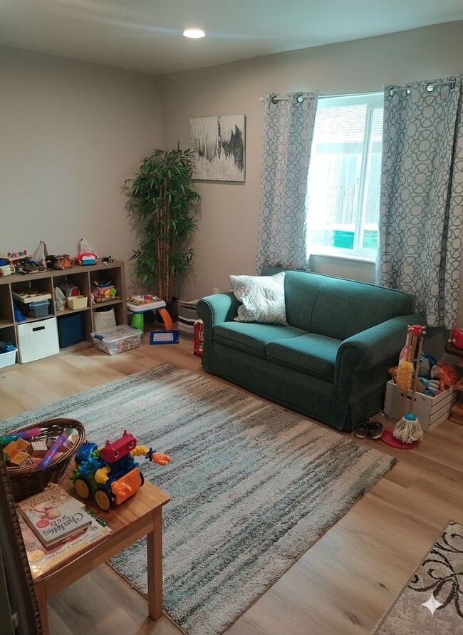 159 E Dana St in Nipomo, CA - Building Photo - Building Photo