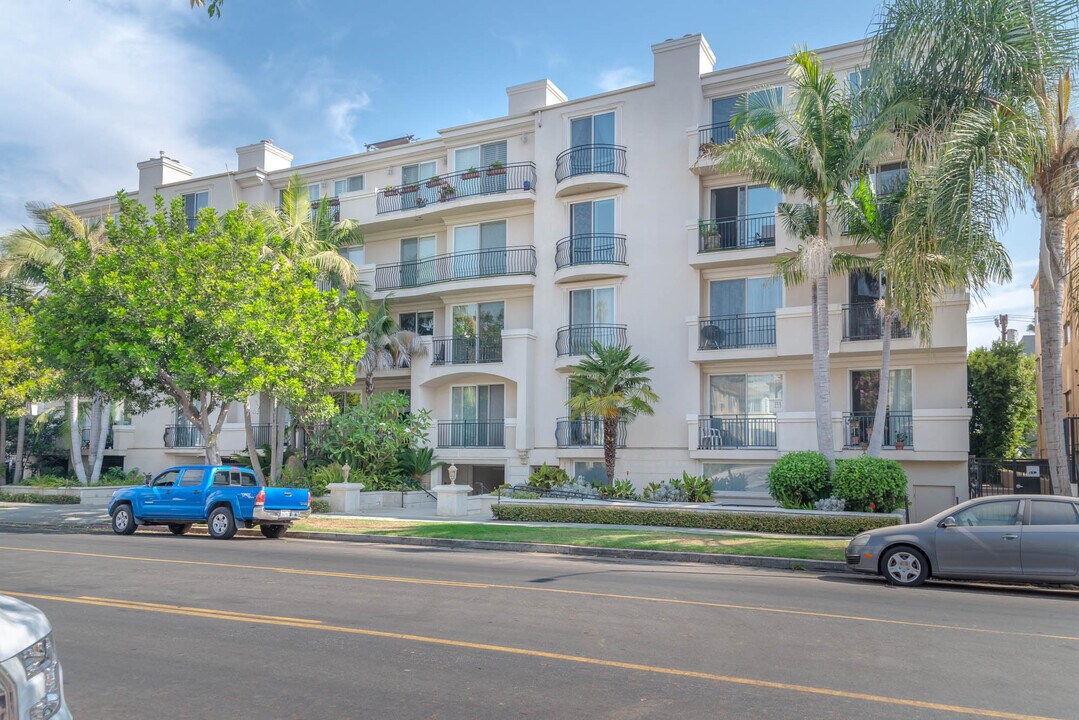 1450 S Beverly Dr in Los Angeles, CA - Building Photo