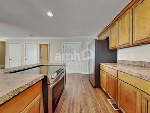 10916 Parkgate Ln in Knoxville, TN - Foto de edificio - Building Photo