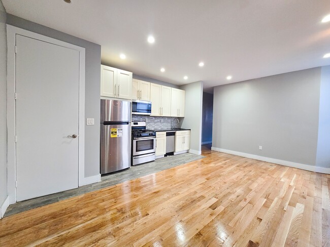 661 W 180th St in New York, NY - Building Photo - Building Photo
