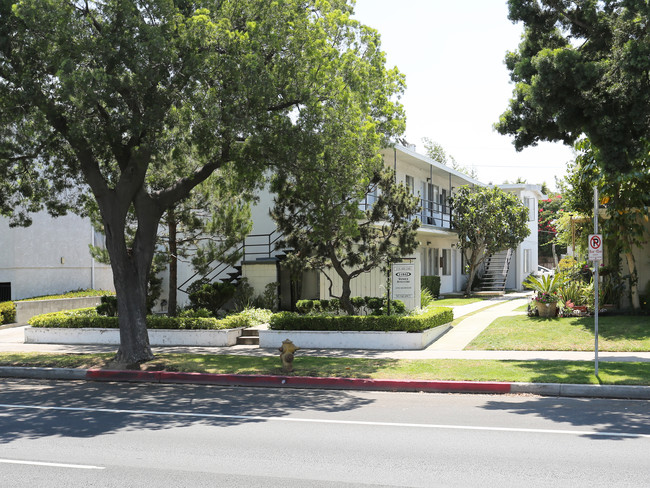 11842 Venice Blvd in Los Angeles, CA - Building Photo - Building Photo