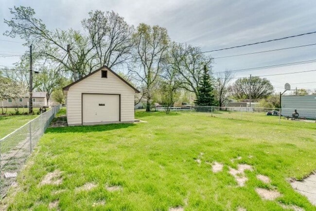 821 N 15th St in Bismarck, ND - Building Photo - Building Photo