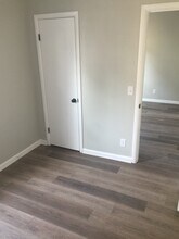 614 Forest St, Unit 4 in Kalamazoo, MI - Building Photo - Building Photo