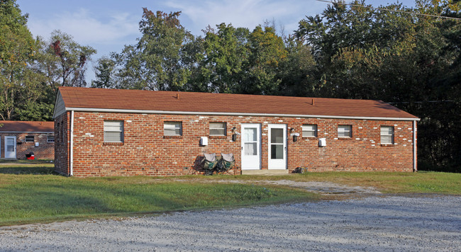 Bellwood Terrace Apartments in Richmond, VA - Building Photo - Building Photo