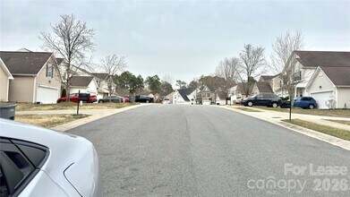 6749 Sequoia Hills Dr in Harrisburg, NC - Building Photo - Building Photo